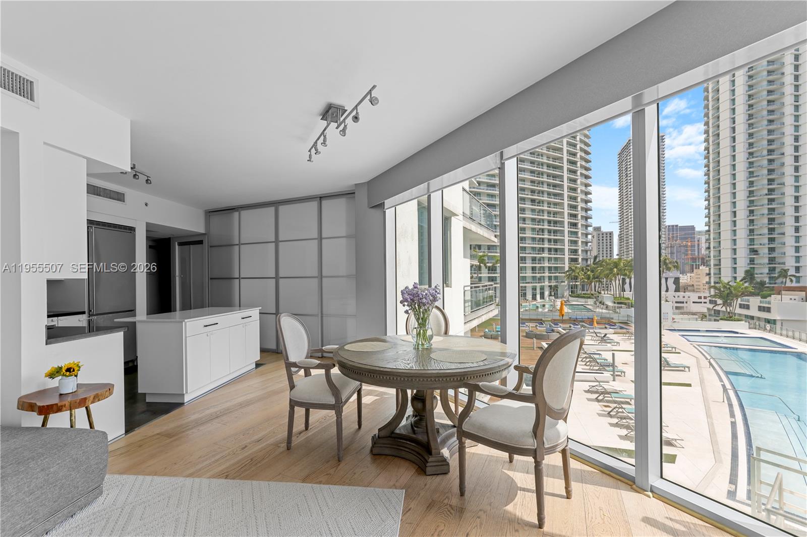 Mint Condo