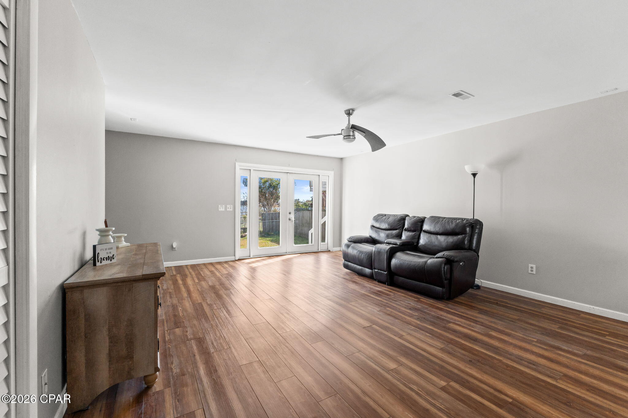 Image 7 For 533 Berthe Avenue