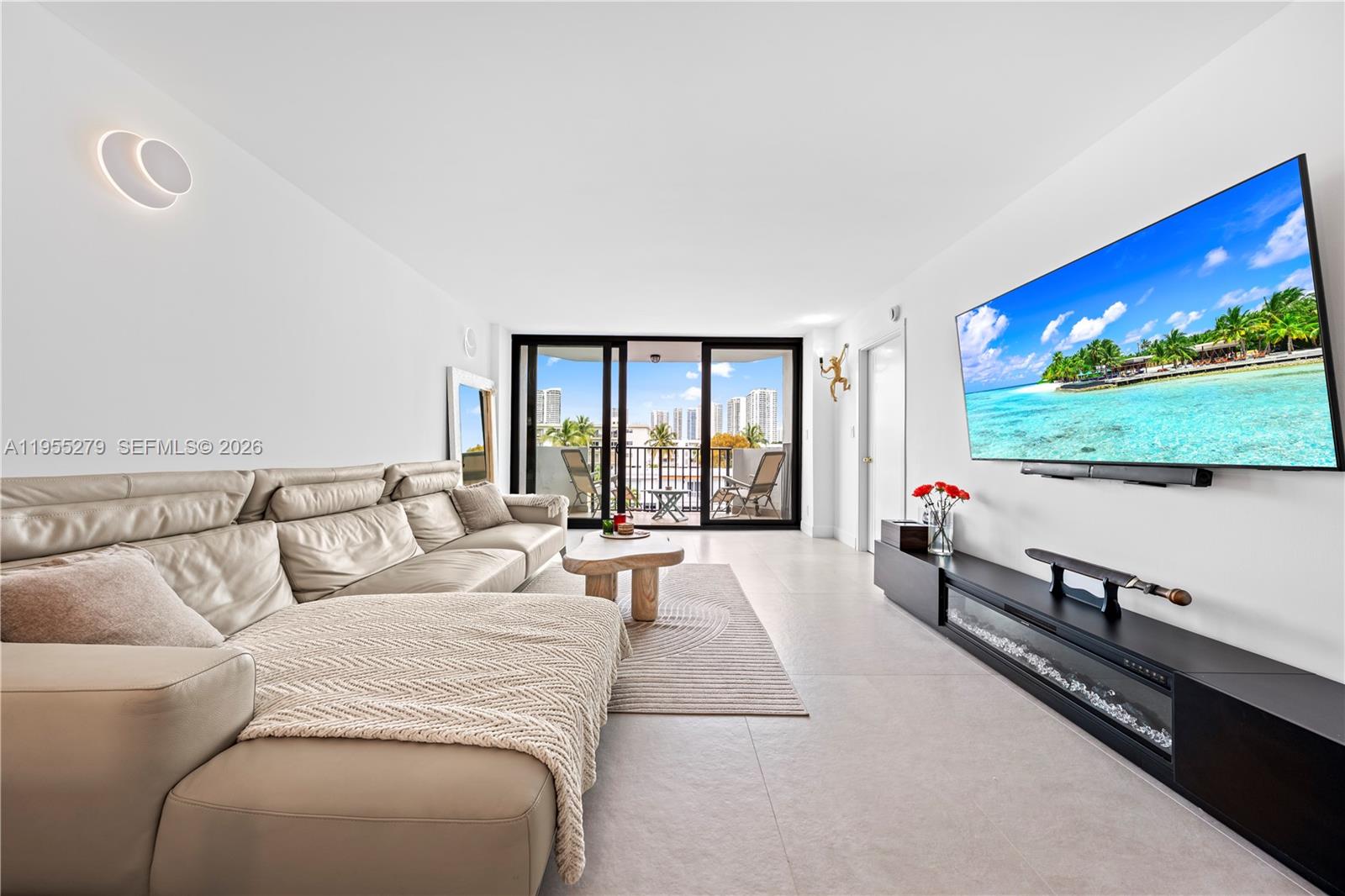 Homes for sale in North Miami Beach, FL | 3703 Ne 166Th St #406, North Miami Beach, FL 33160 | MLS# A11955279