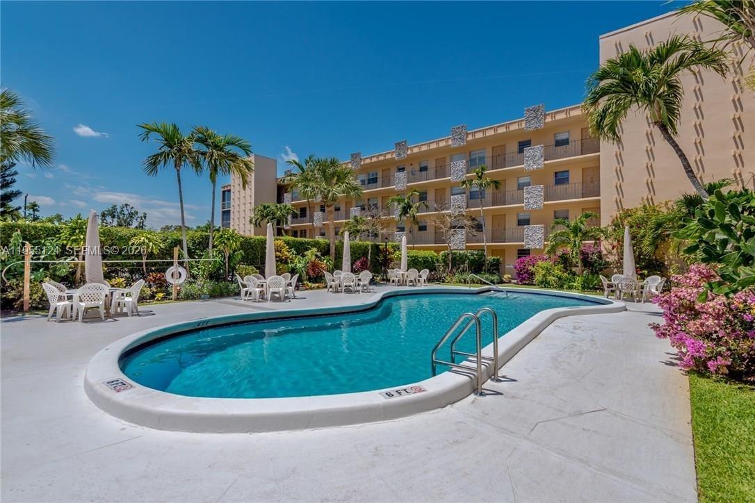 Warrenton House Condo