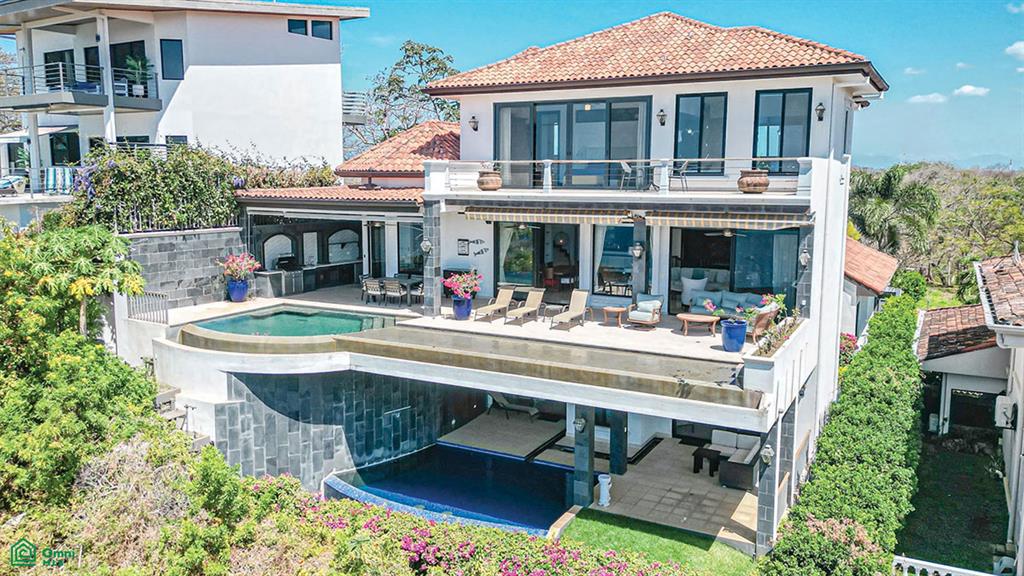 5 bed Single Family Homes For Sale in Carrillo, Guanacaste - 1
