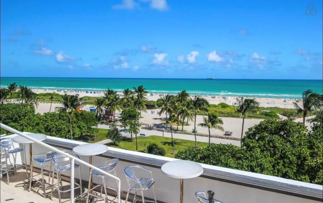 The Strand On Ocean Drive