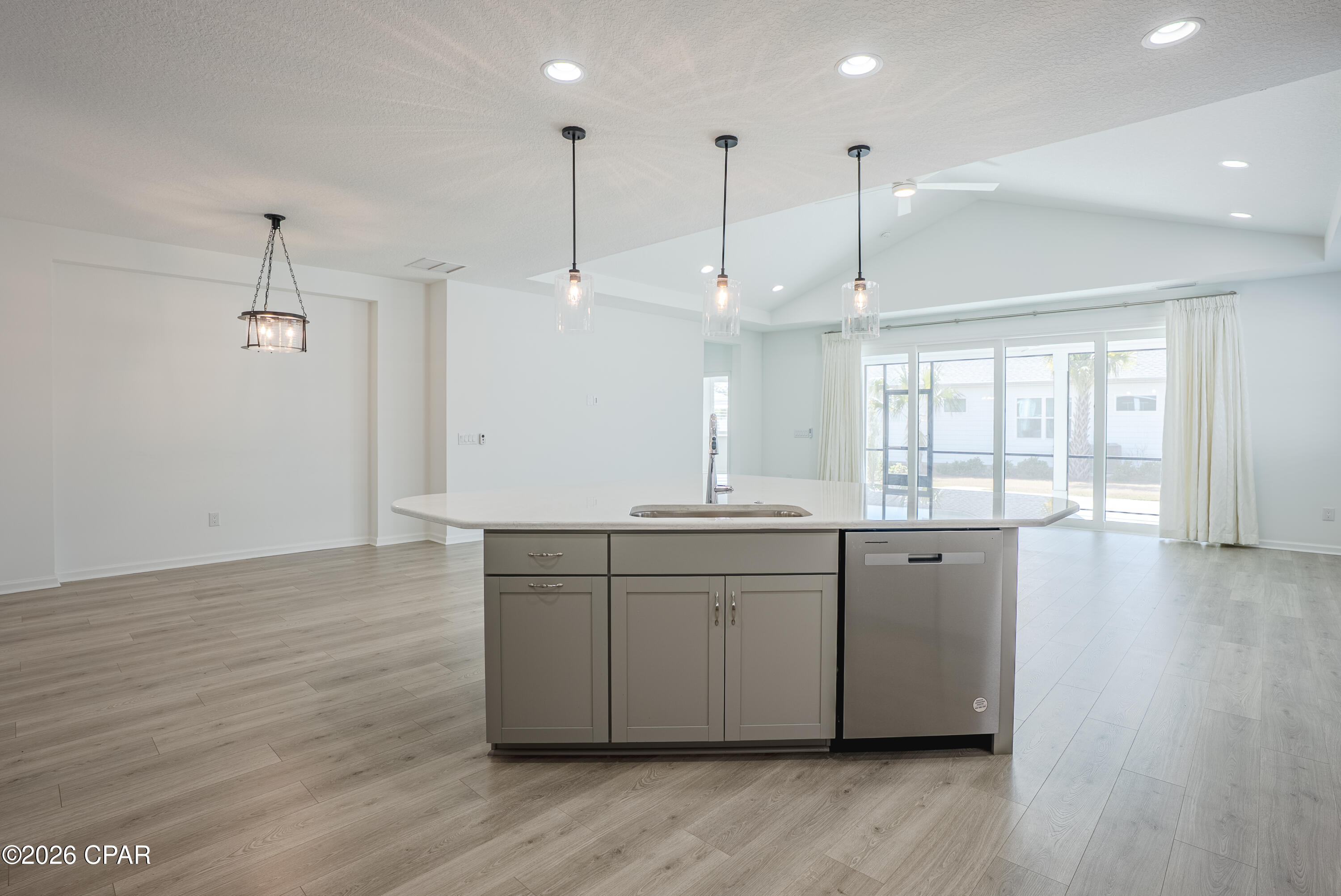 8745 Coral Reef Way, Panama City Beach, FL 32413 thumbnail, photo 17 of 62