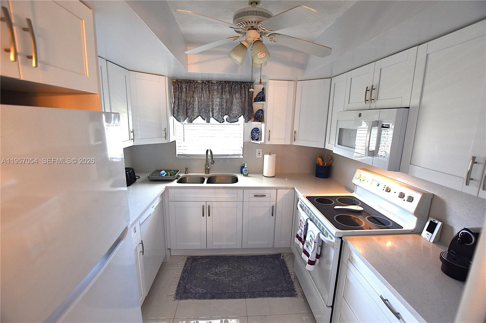 Elegant master bedroom retreat at 2750 Emory Dr East - Condo in West Palm Beach