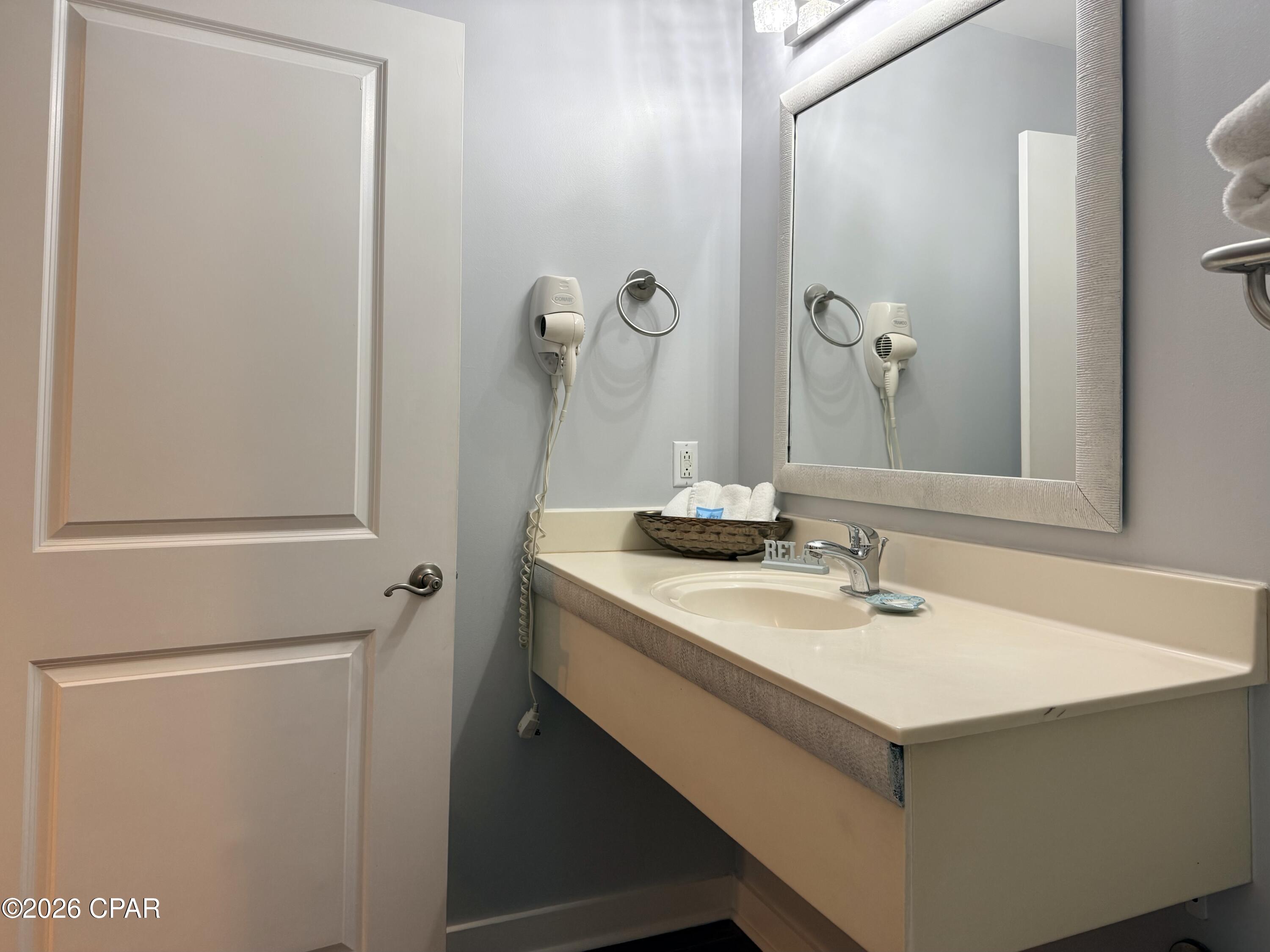 Image 7 For 15100 Front Beach Road 733