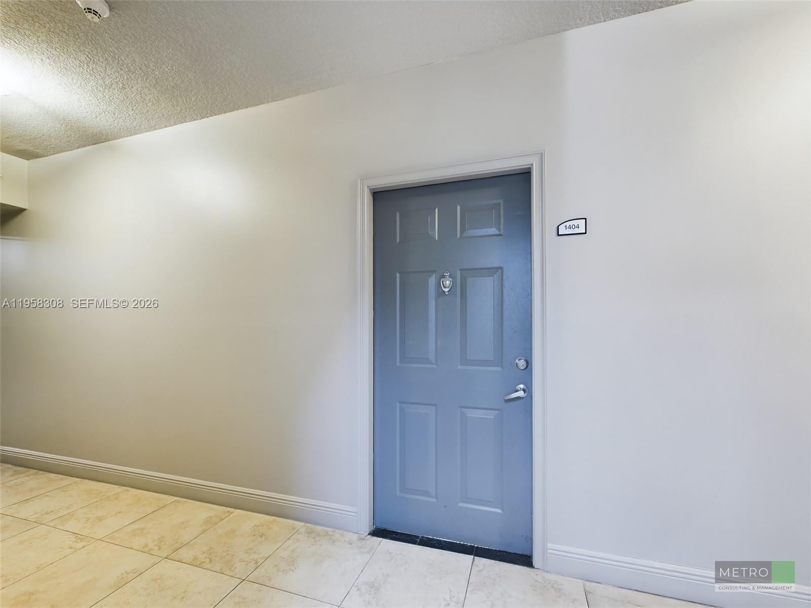 275 NE 18th St 1404
