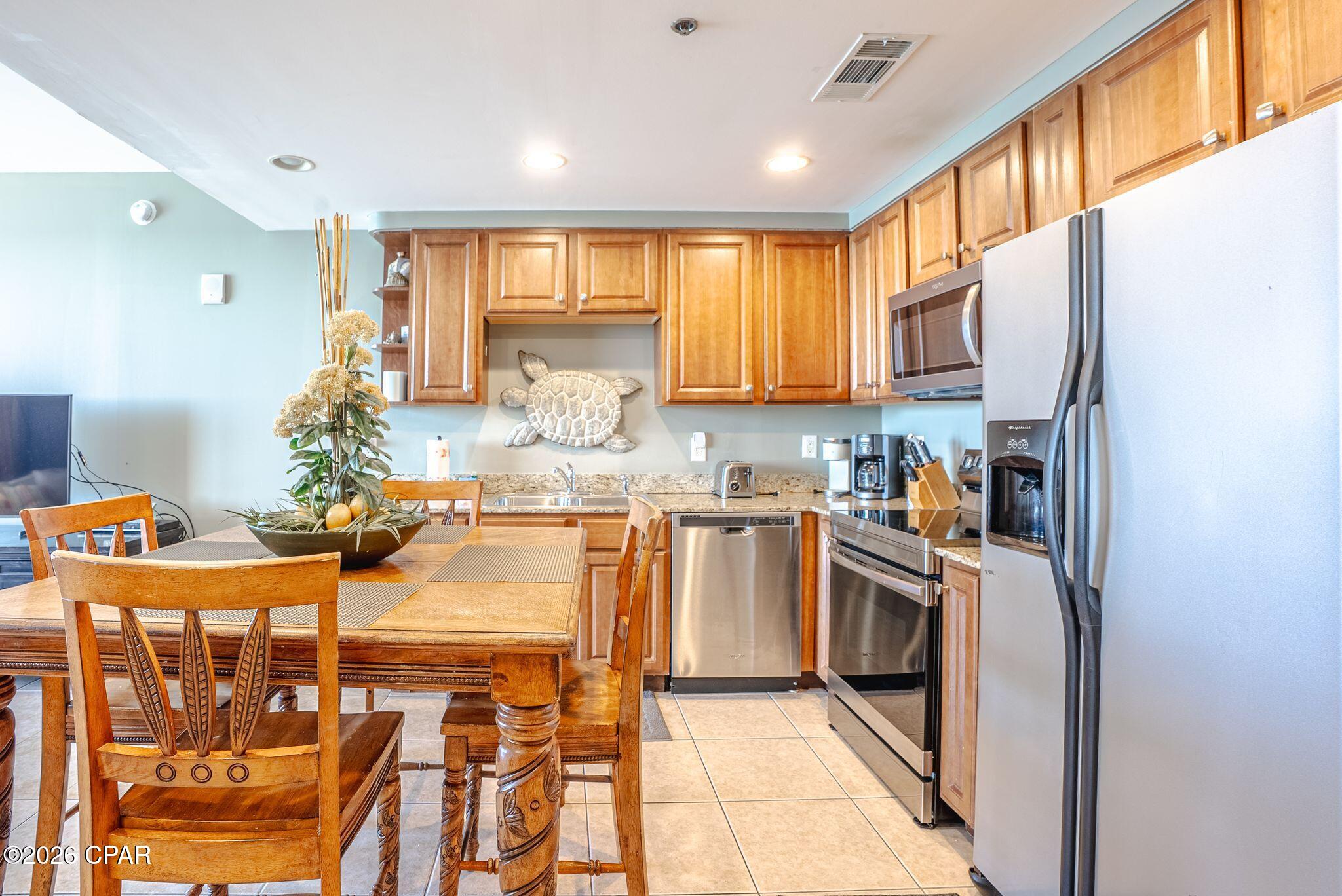Image 19 For 17739 Front Beach Road 806w