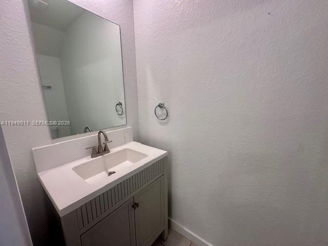 Spacious garage and storage at 540 5th Ln - Townhouse in Florida City