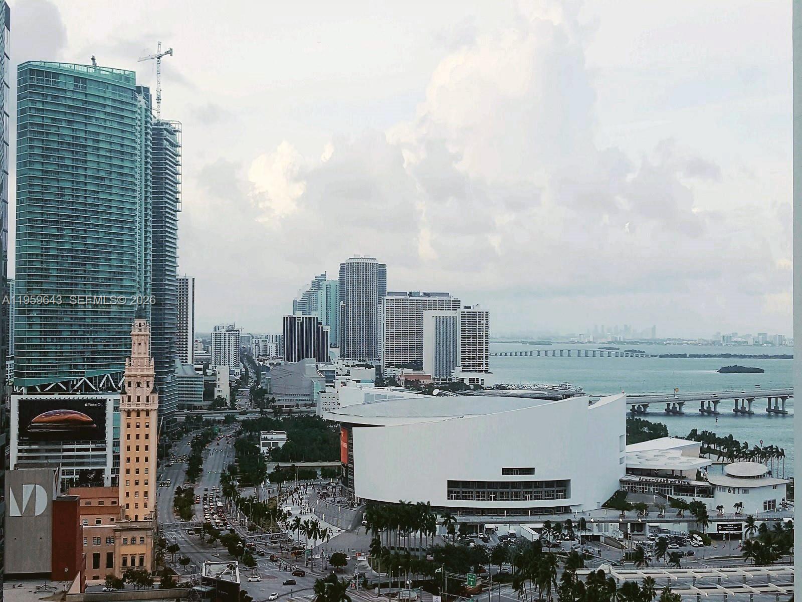 Vizcayne South Condo