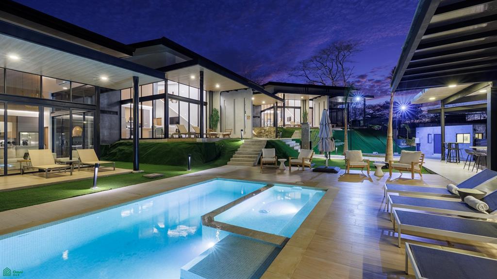 18 bed Single Family Homes For Sale in Santa Cruz, Guanacaste - 1