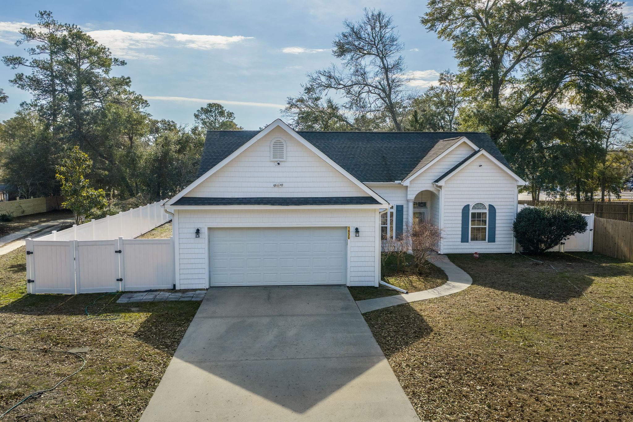 2603280 | Photo 2