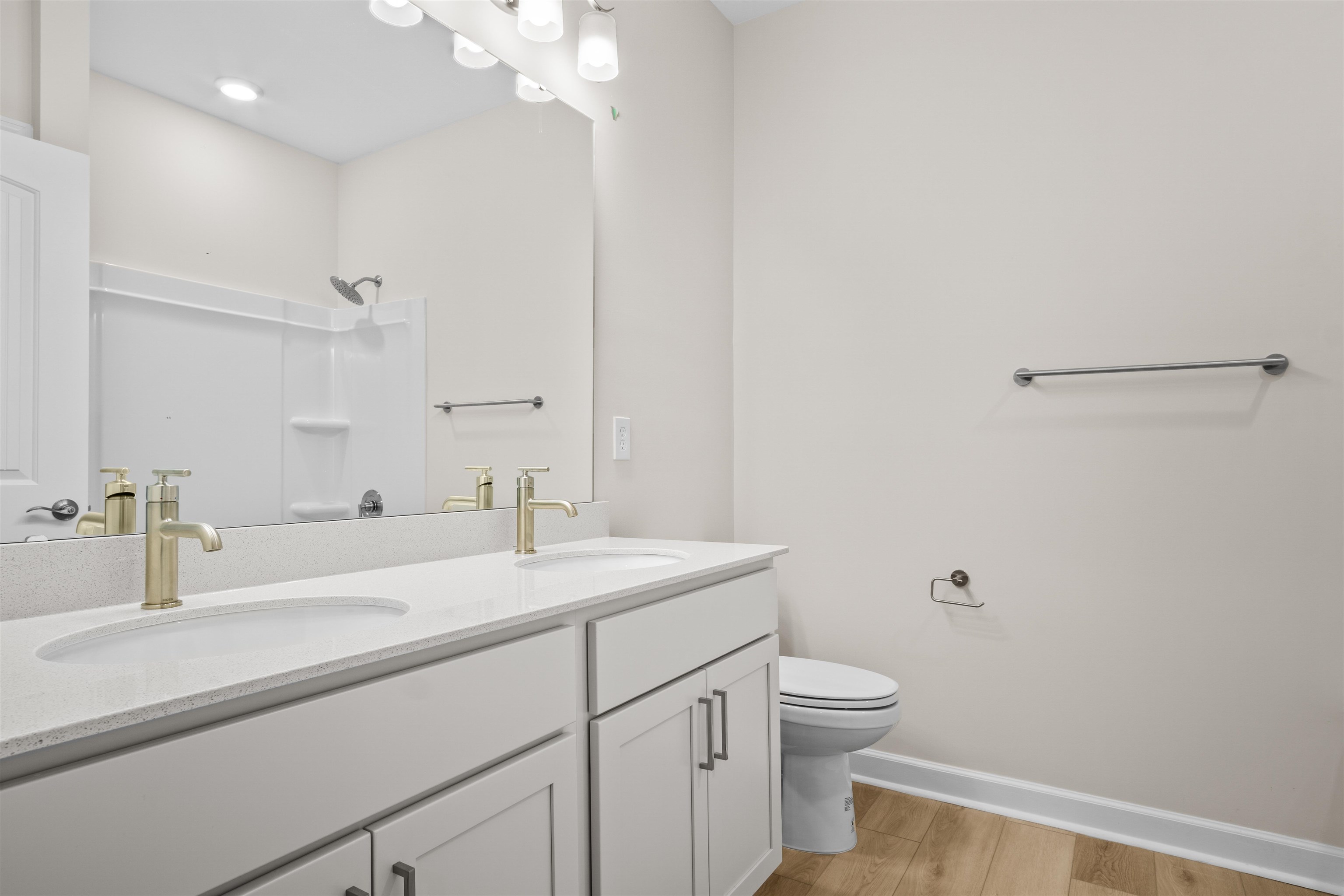2603315 | Photo 19