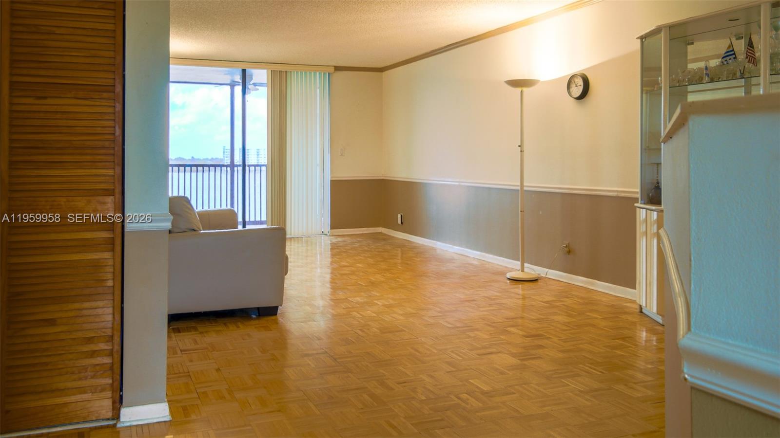 Elegant master bedroom retreat at 116 Lake Emerald Dr - Condo in Oakland Park