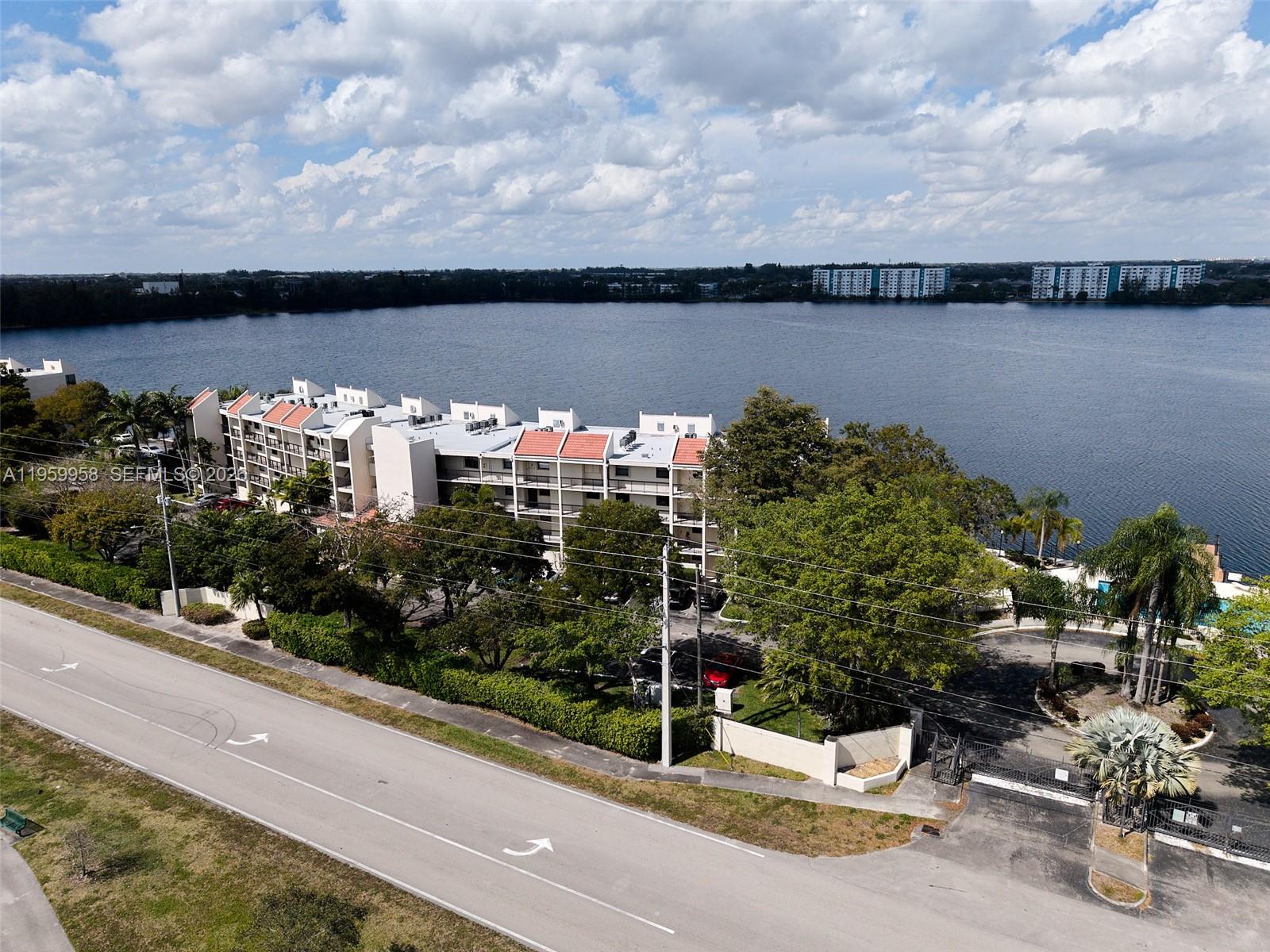 Bonus room and amenities at 116 Lake Emerald Dr - Condo in Oakland Park