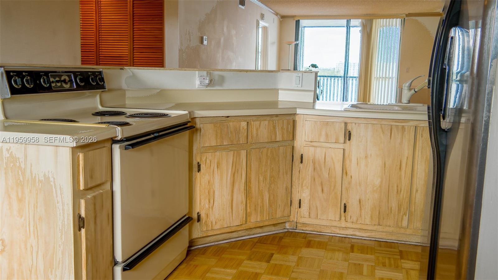 Bonus room and amenities at 116 Lake Emerald Dr - Condo in Oakland Park