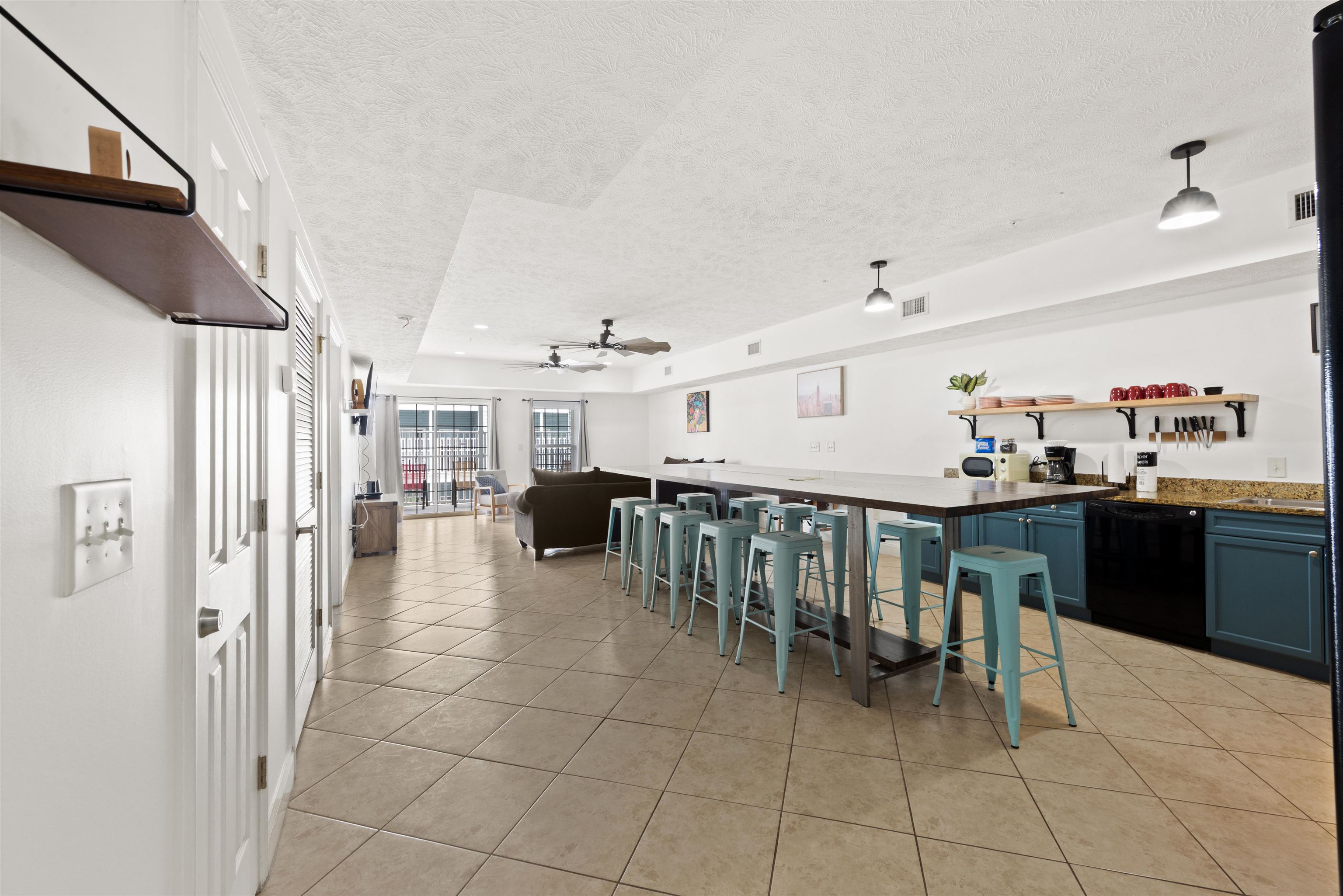 704 Ocean Blvd. S 