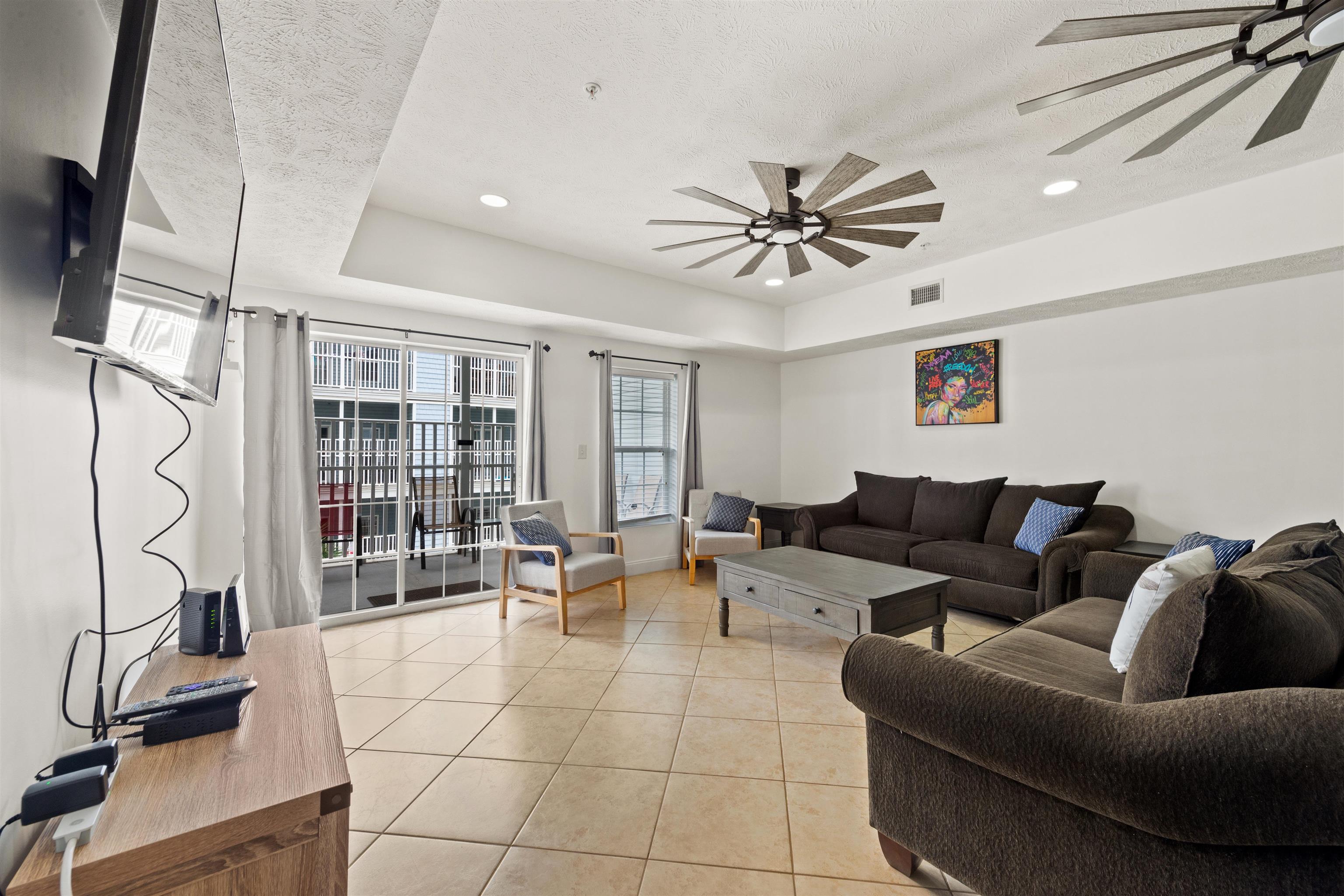 704 Ocean Blvd. S 
