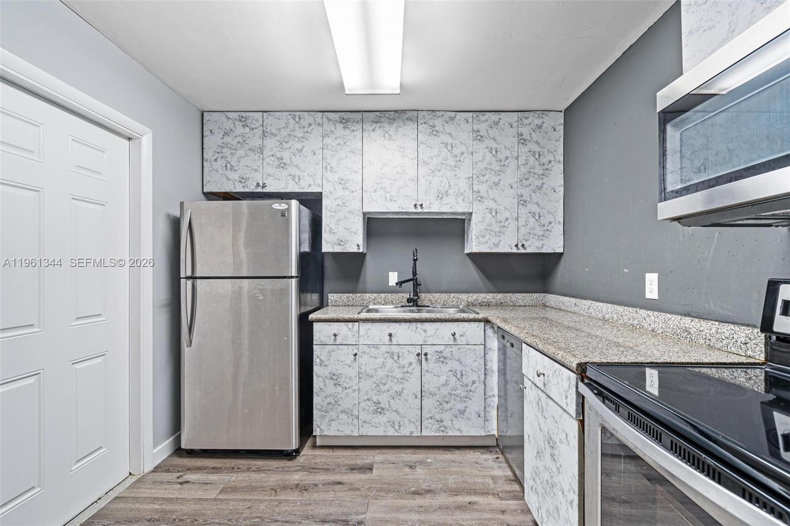 Property photo # 8