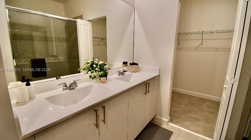 Additional property features at 4949 Peacock Way - Townhouse in Dania Beach