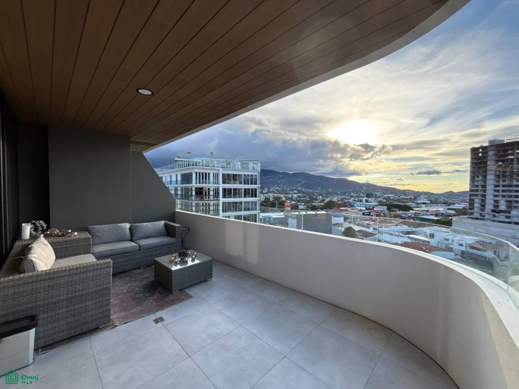 2 bed Condo For Sale in San Jose, San Jose - 1