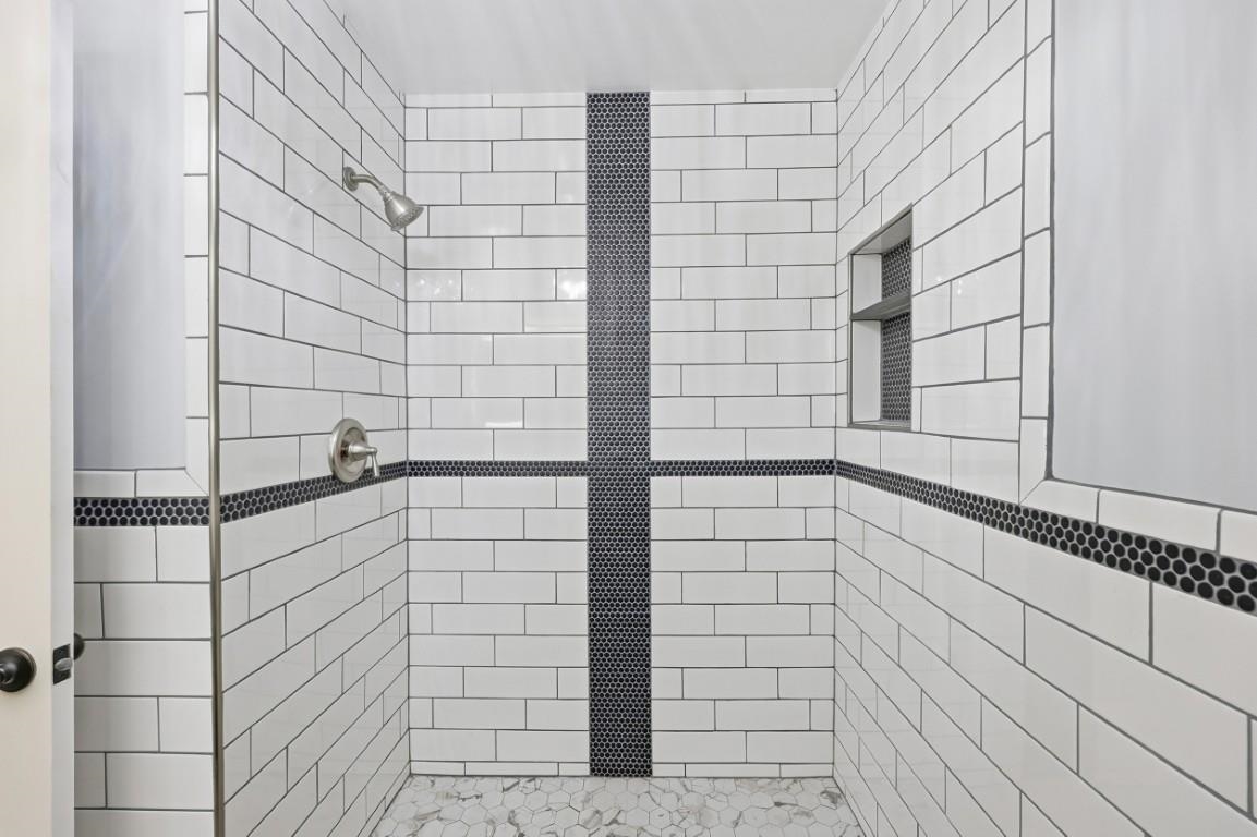 2603561 | Photo 22