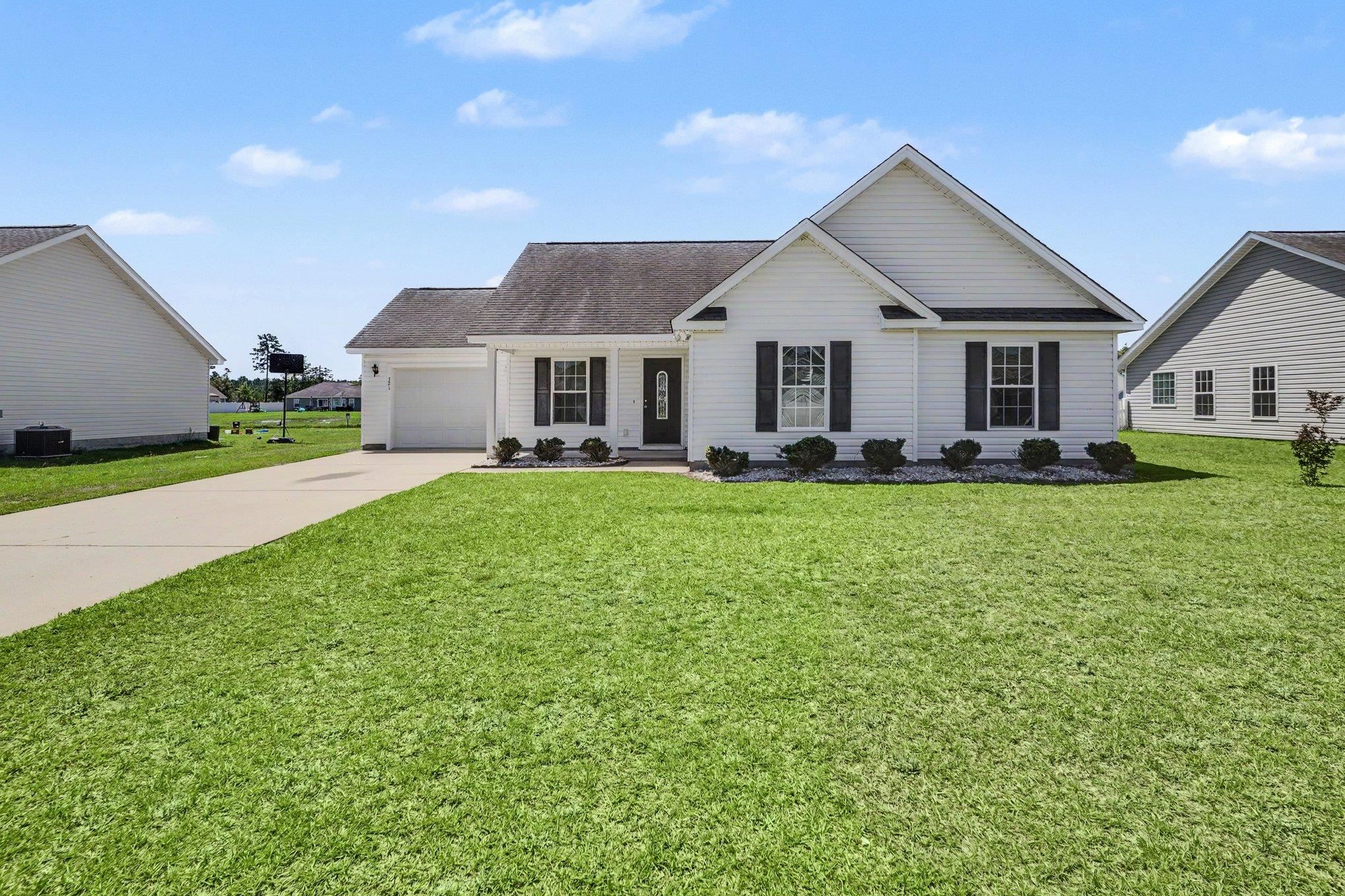 321 Millbrook Circle Galivants Ferry, SC 29544