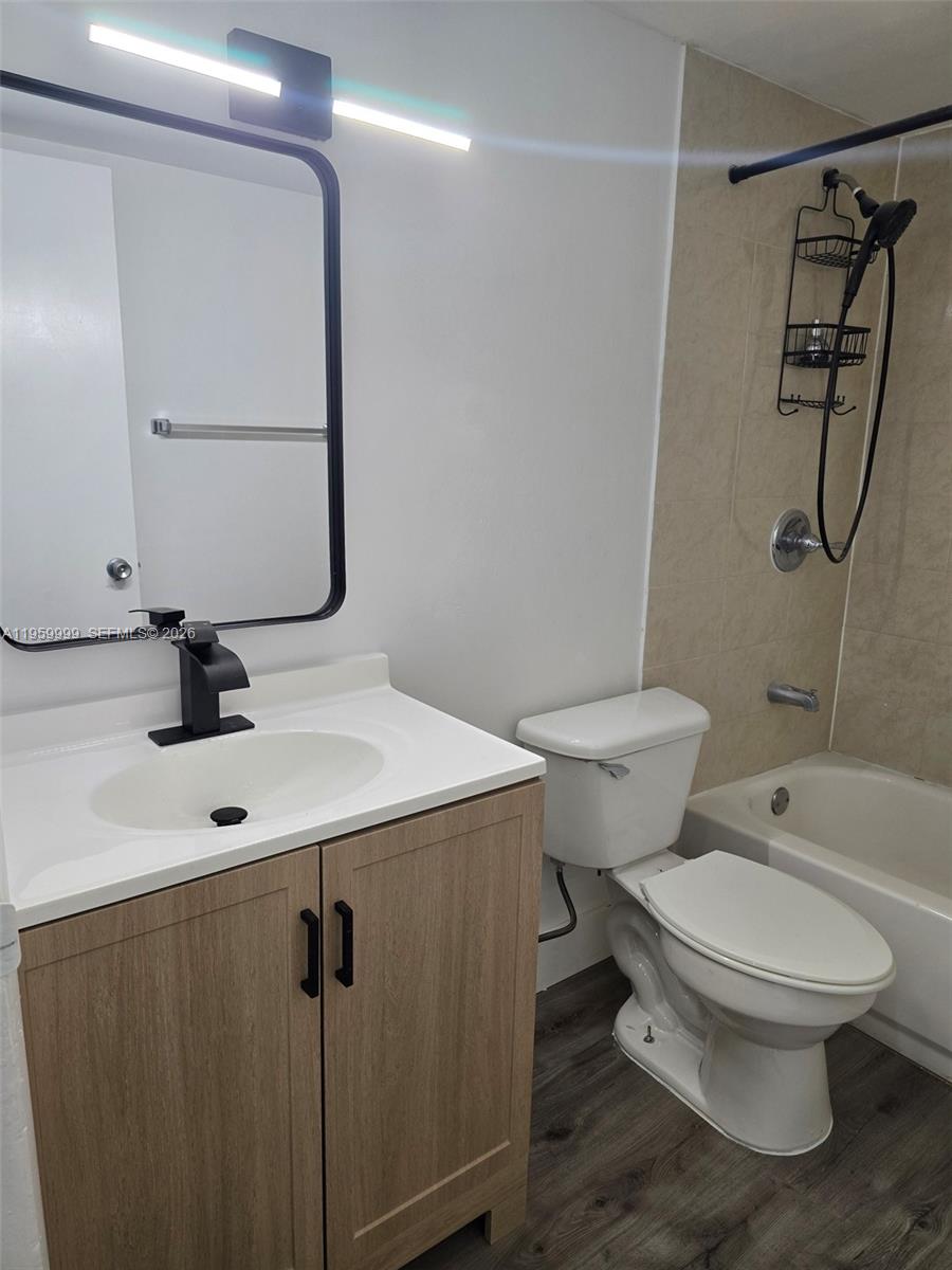 Westland Gardens Condo
