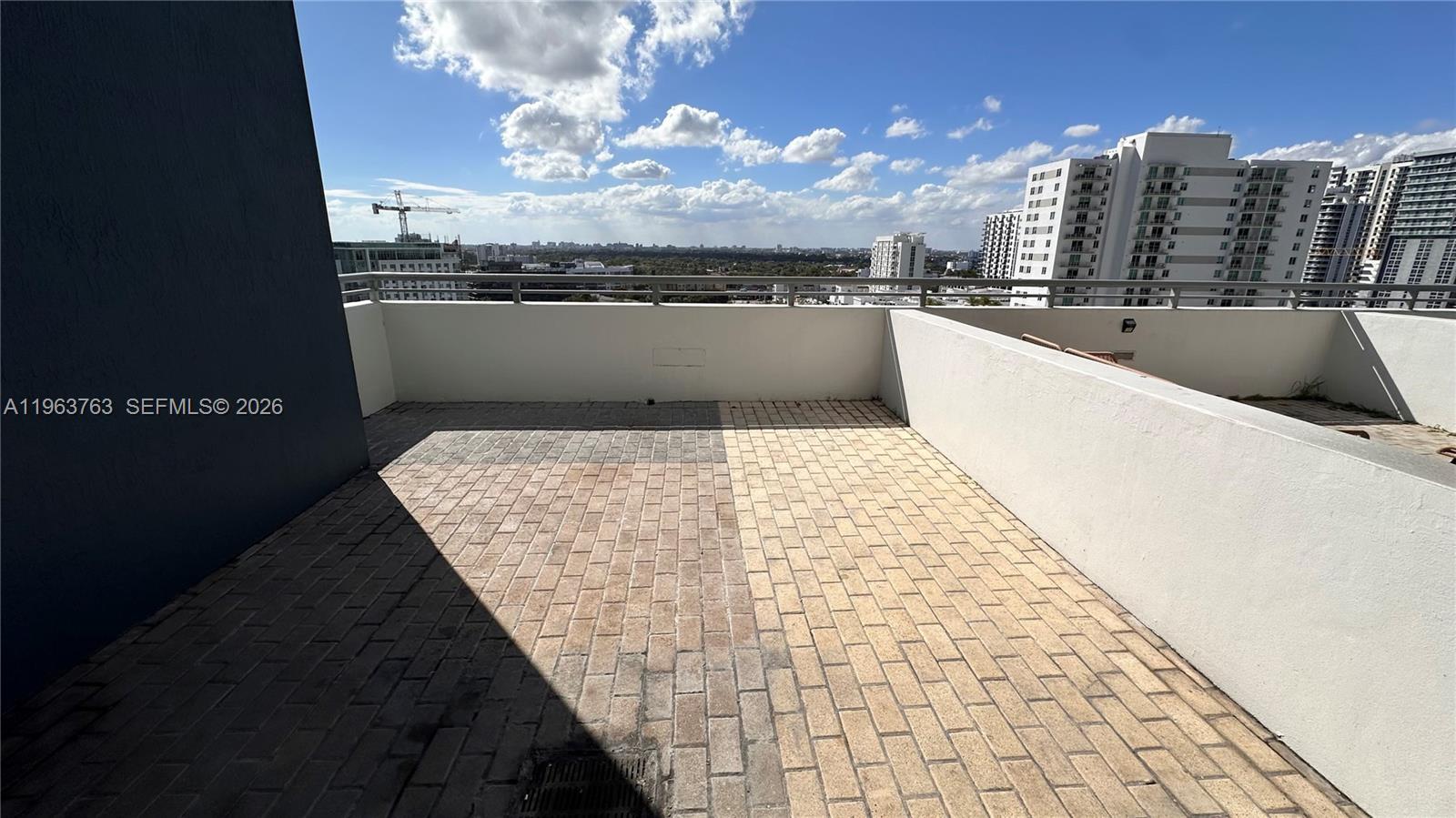 60 SW 13th St #1115, Miami FL 33130