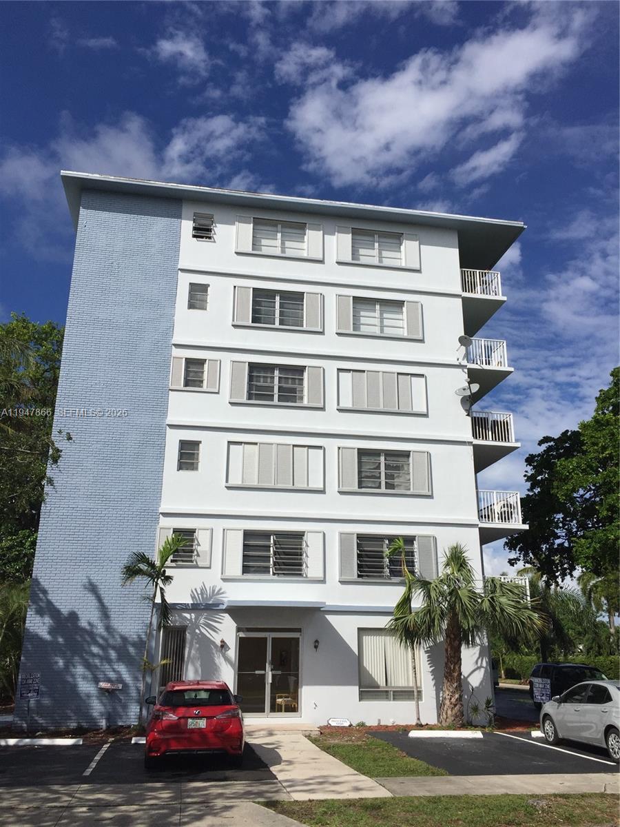 Princeton Condominium