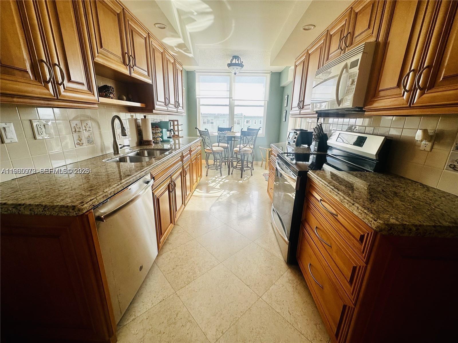 Oxford Towers Condo