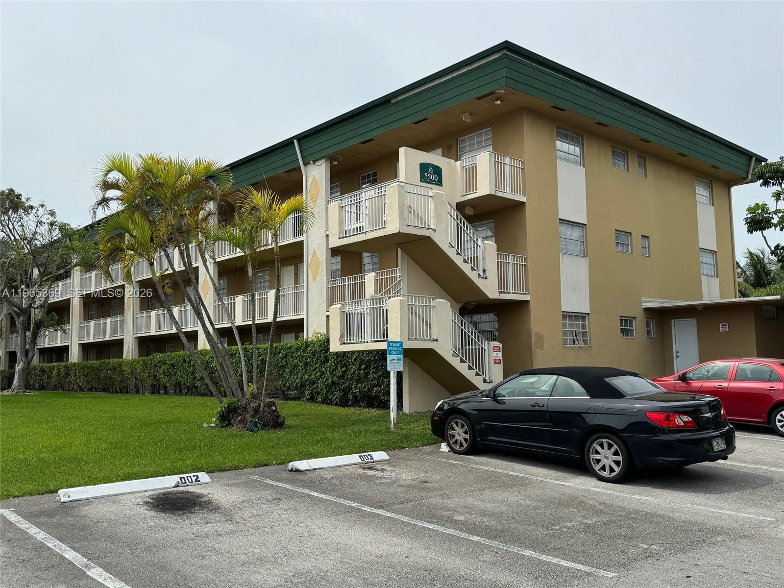 Miller Lake Condo