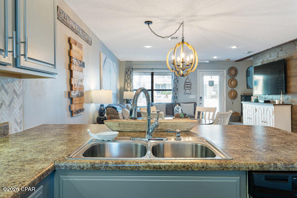 Image 18 For 35 Chateau Road