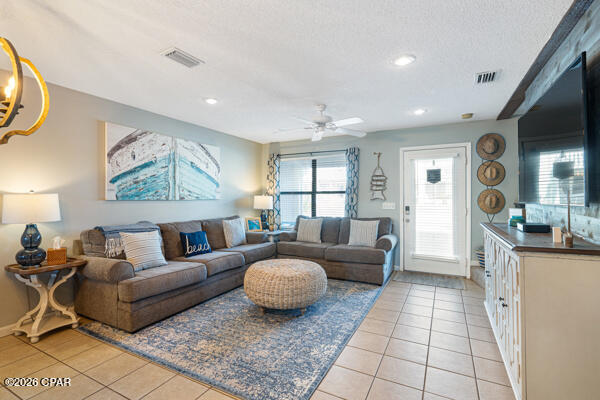 Image 6 For 35 Chateau Road