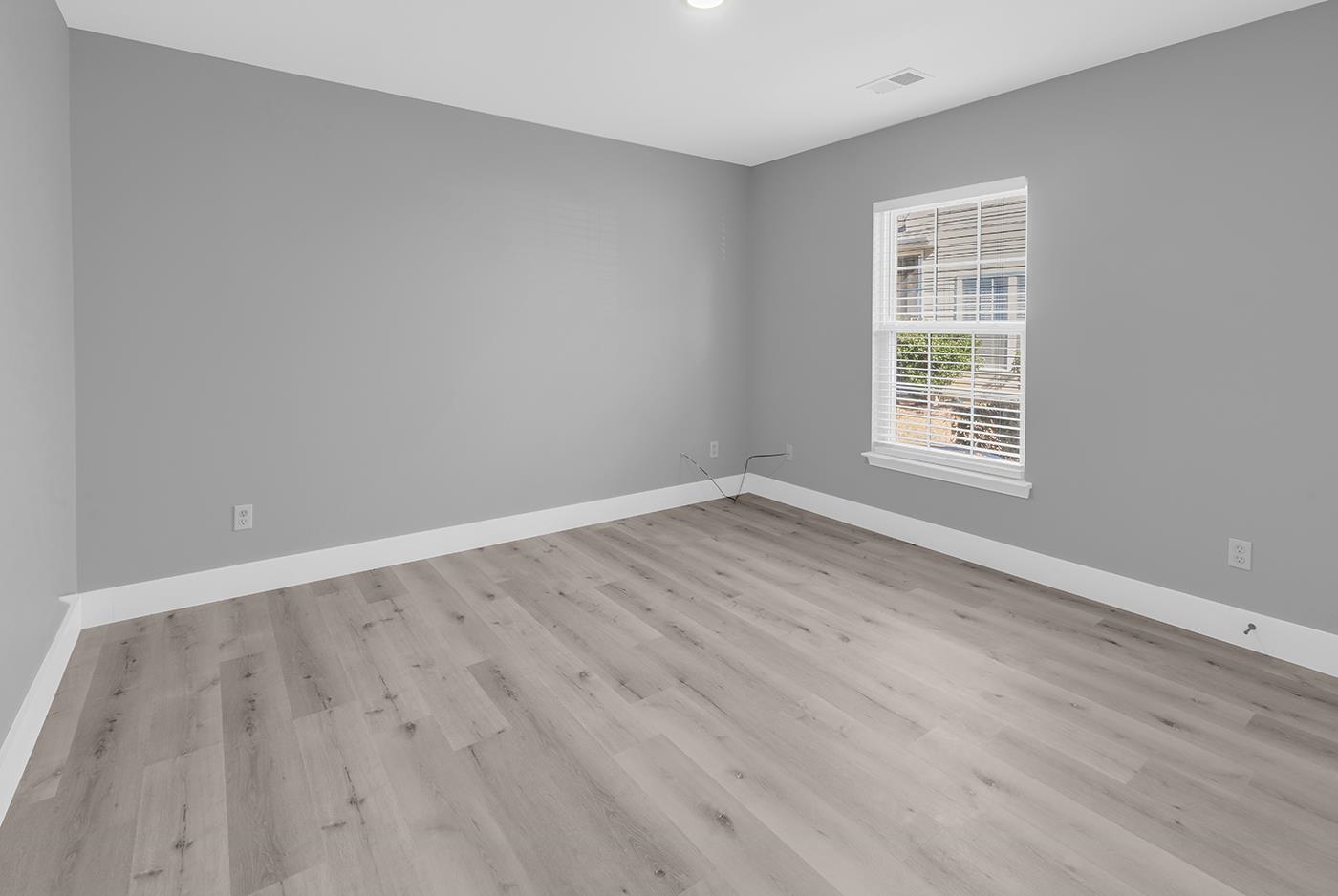 2603995 | Photo 28