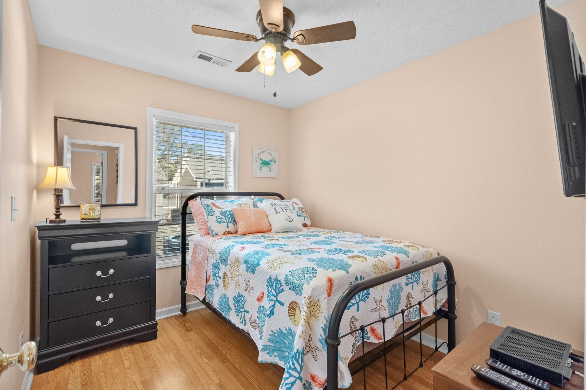 2604031 | Photo 27