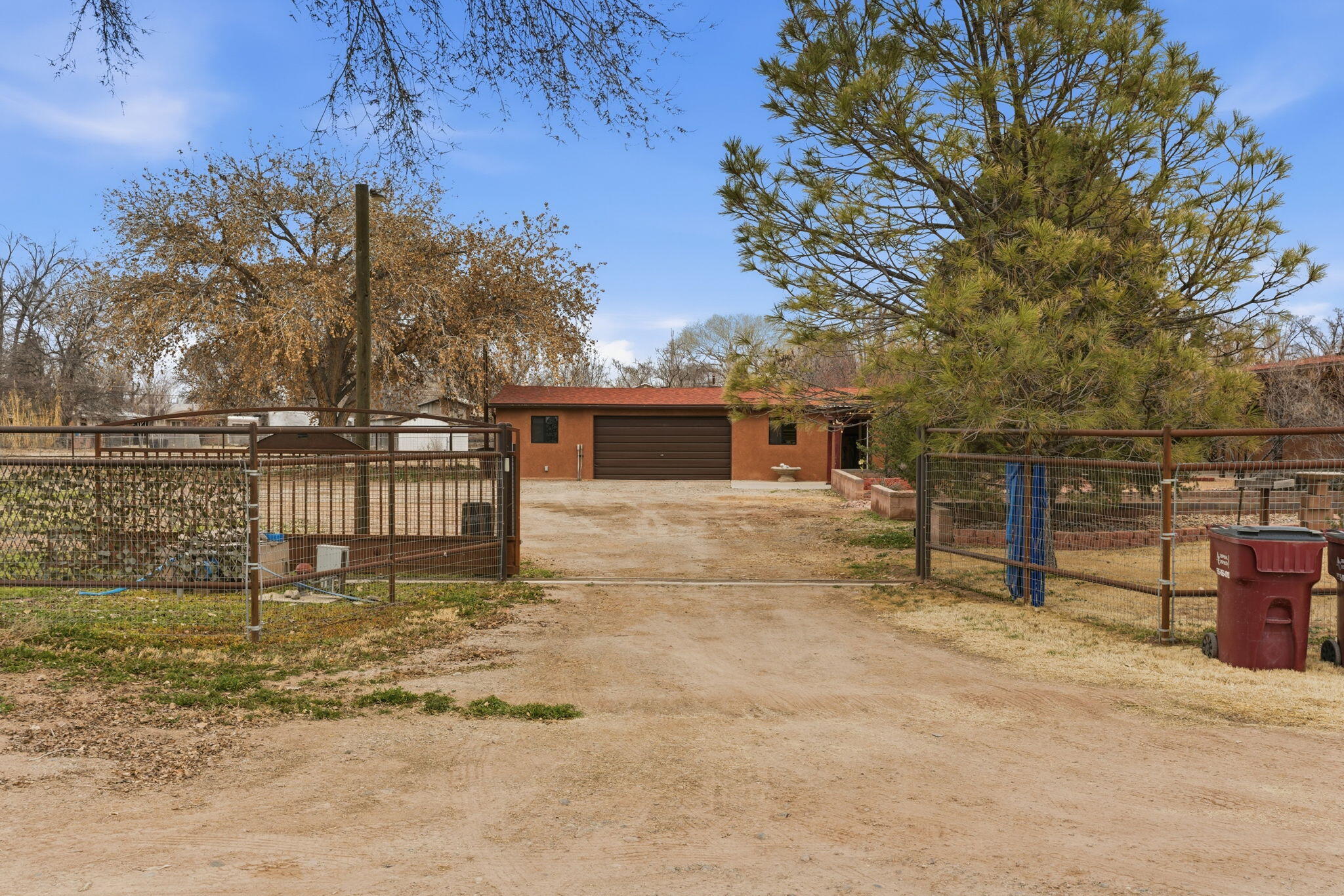 Homes for sale in Bosque Farms, NM | 965 W Bosque Loop, Bosque Farms, NM 87068 | MLS# 1098362