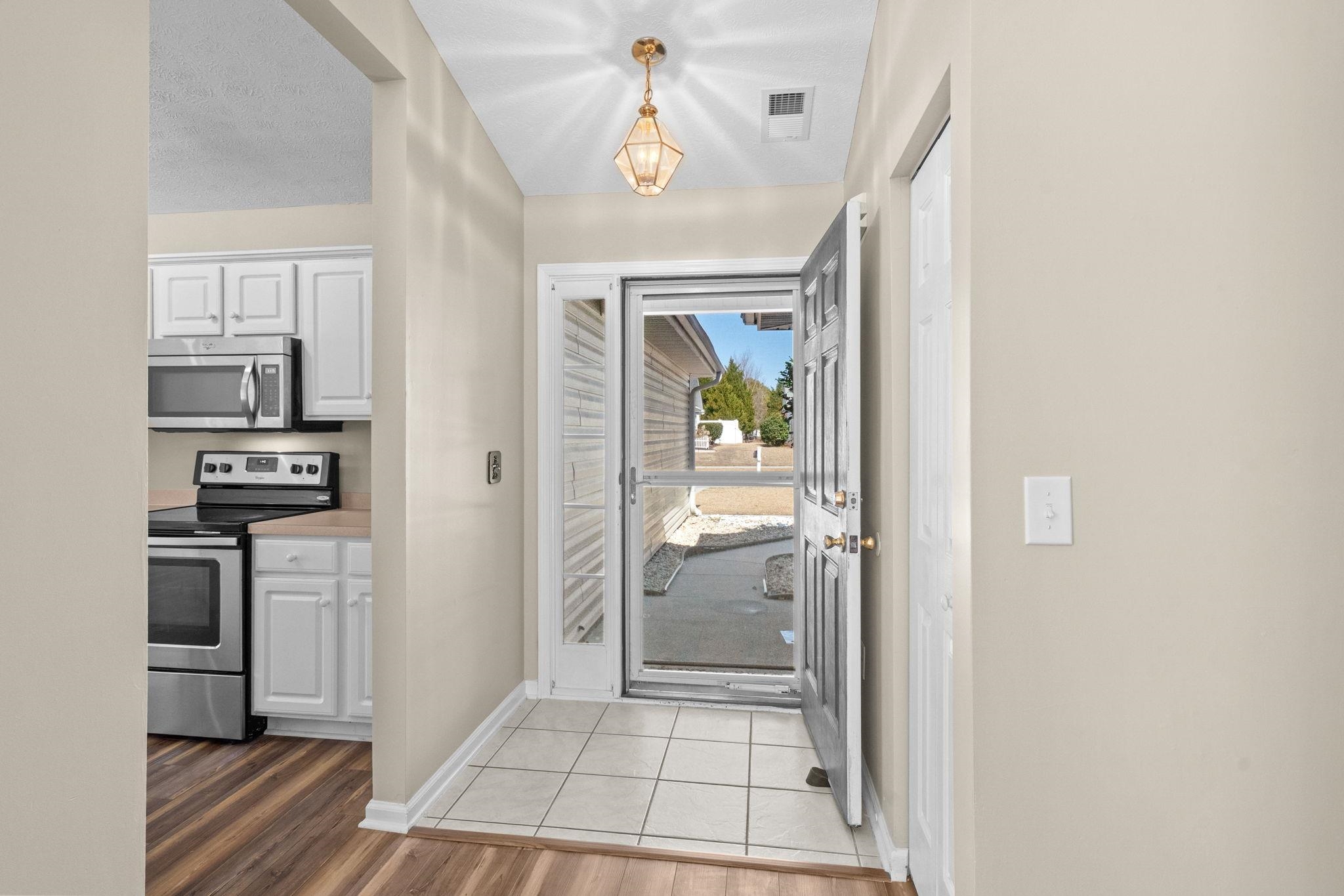 2604053 | Photo 7