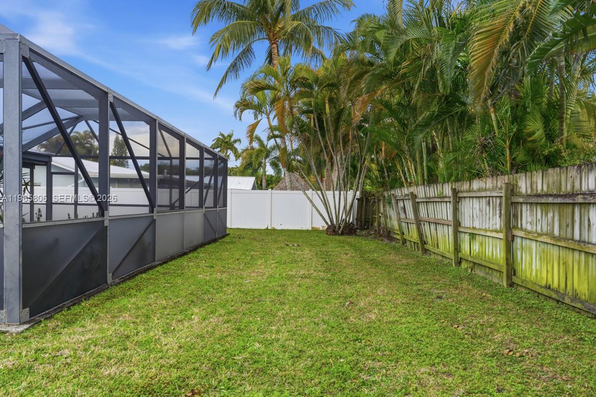 1260 SW 8th St, Boca Raton FL 33486