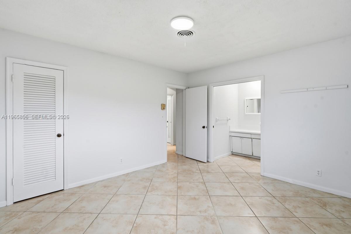 1260 SW 8th St, Boca Raton FL 33486