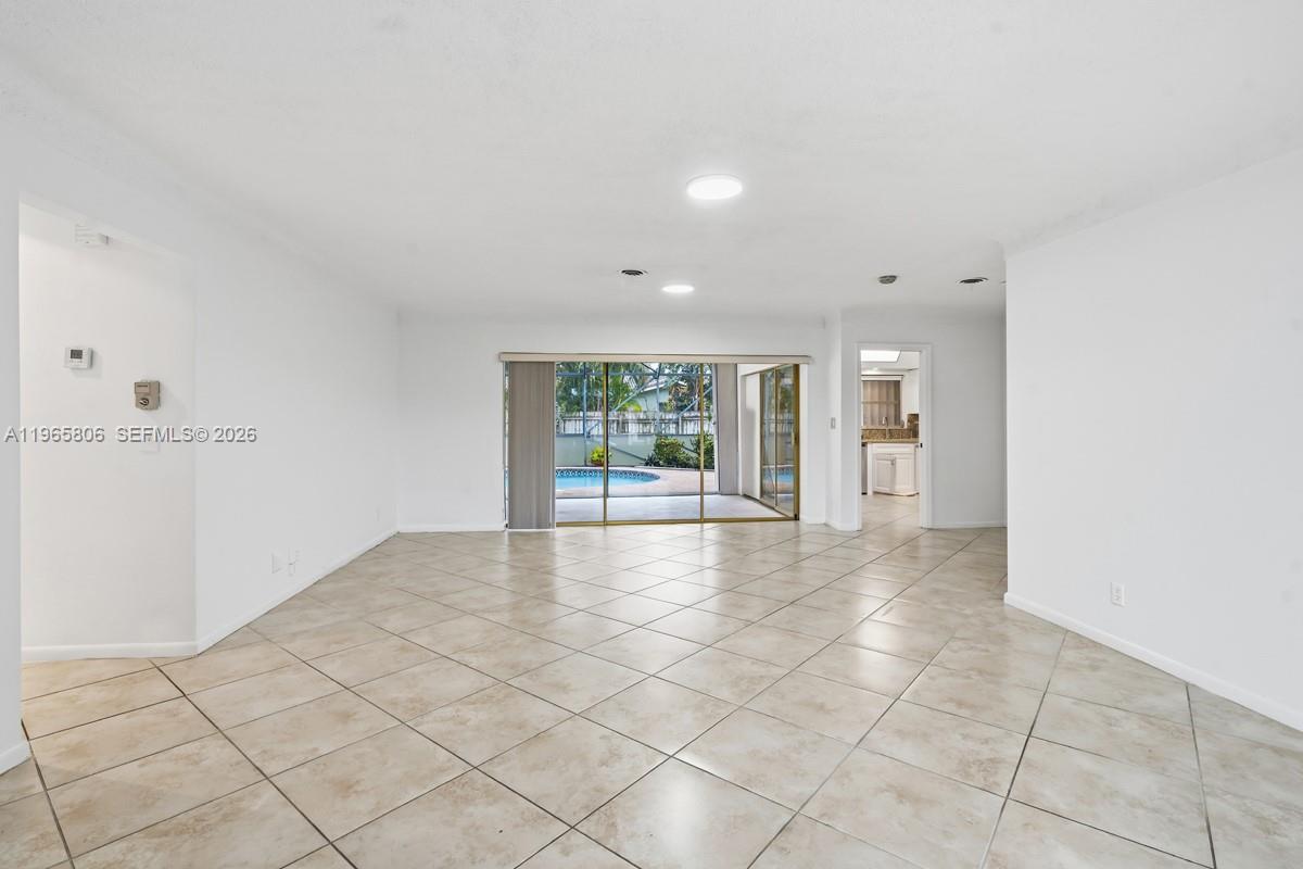 1260 SW 8th St, Boca Raton FL 33486