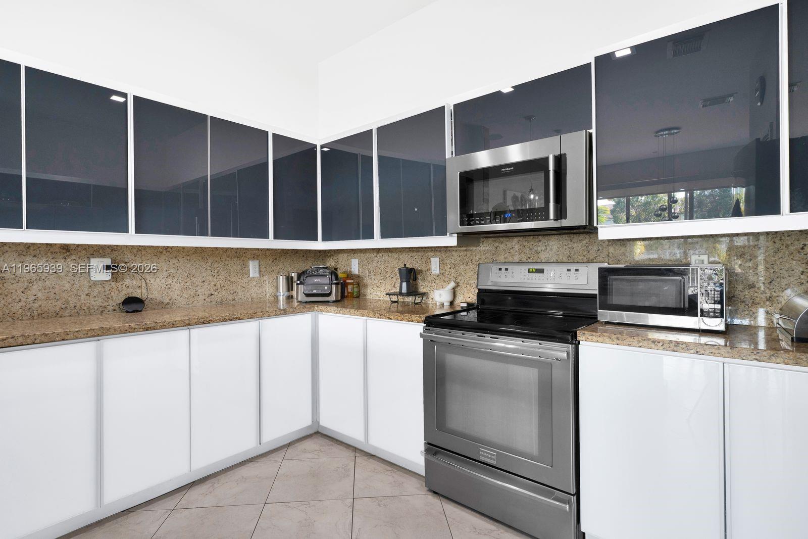 Property photo # 2