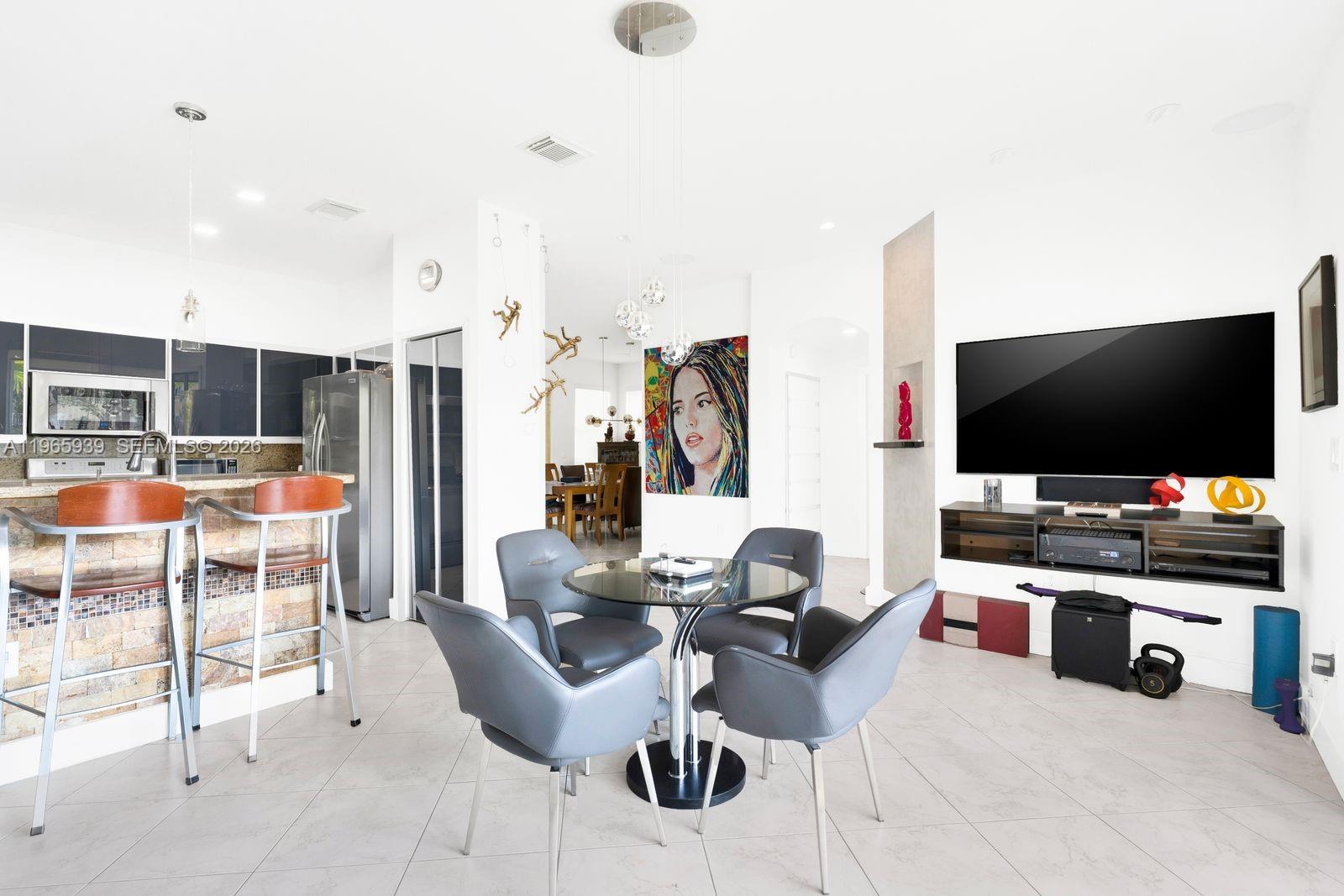 Property photo # 6
