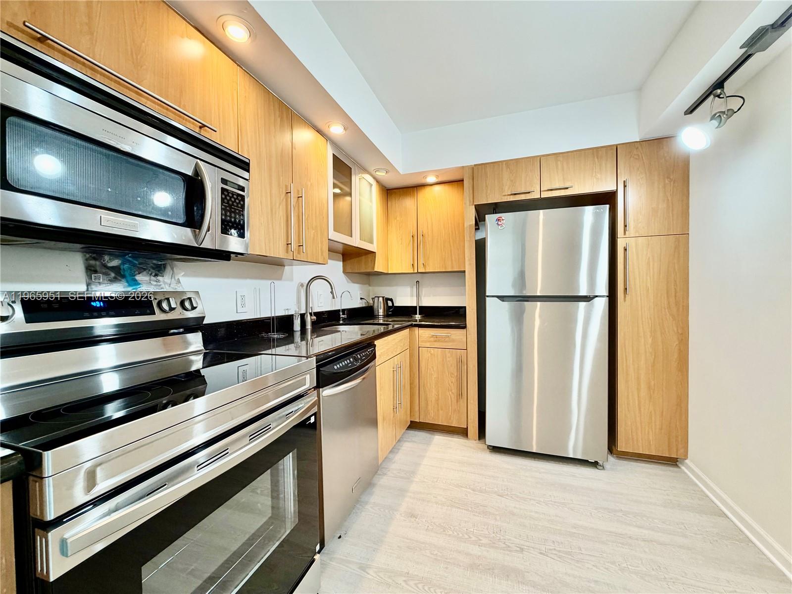 Property photo # 9