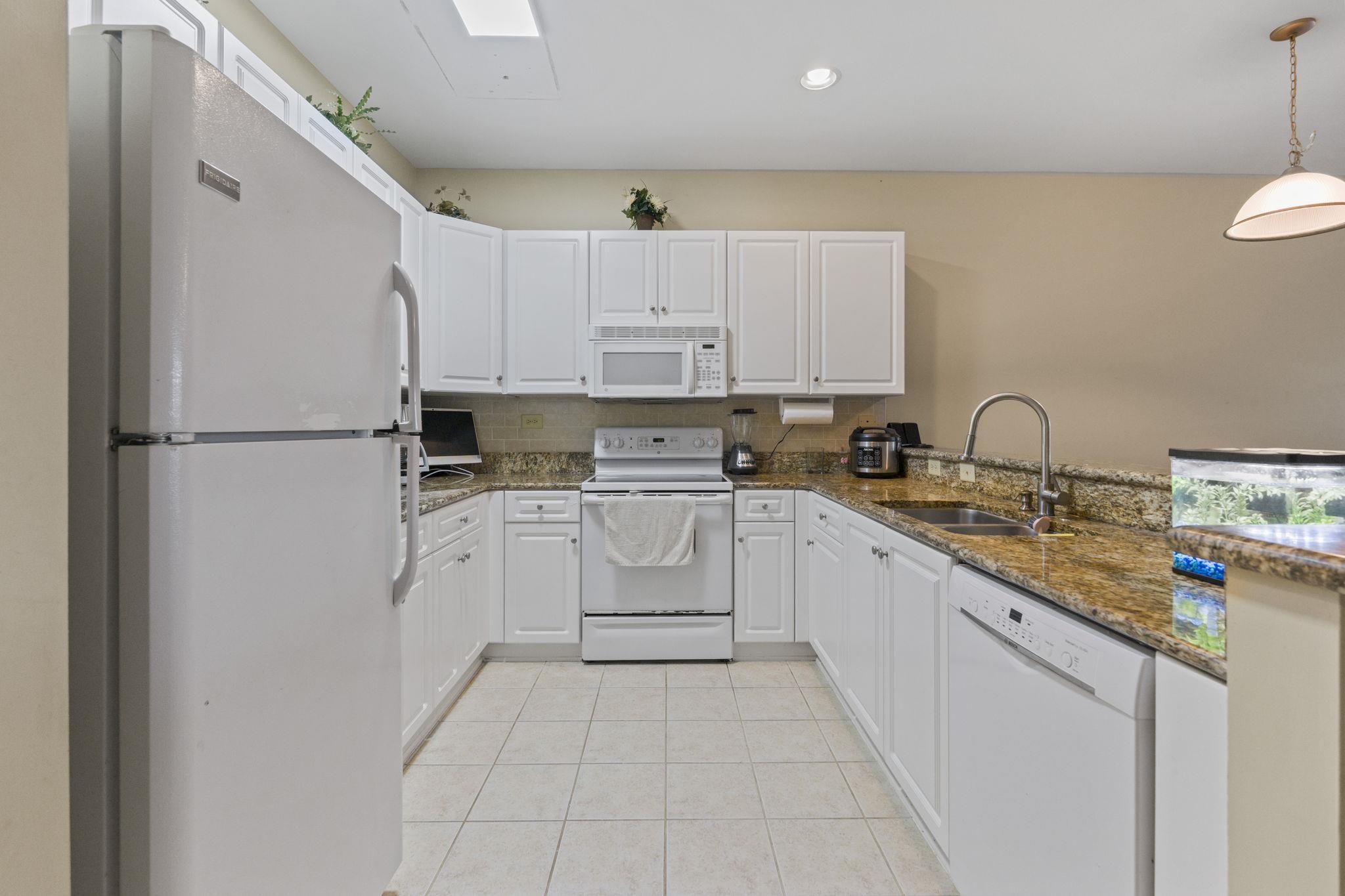 Listing Photo 4 - Condo for sale in building located at 1033 World Tour Blvd, Myrtle Beach, SC 29579 - Unit #204