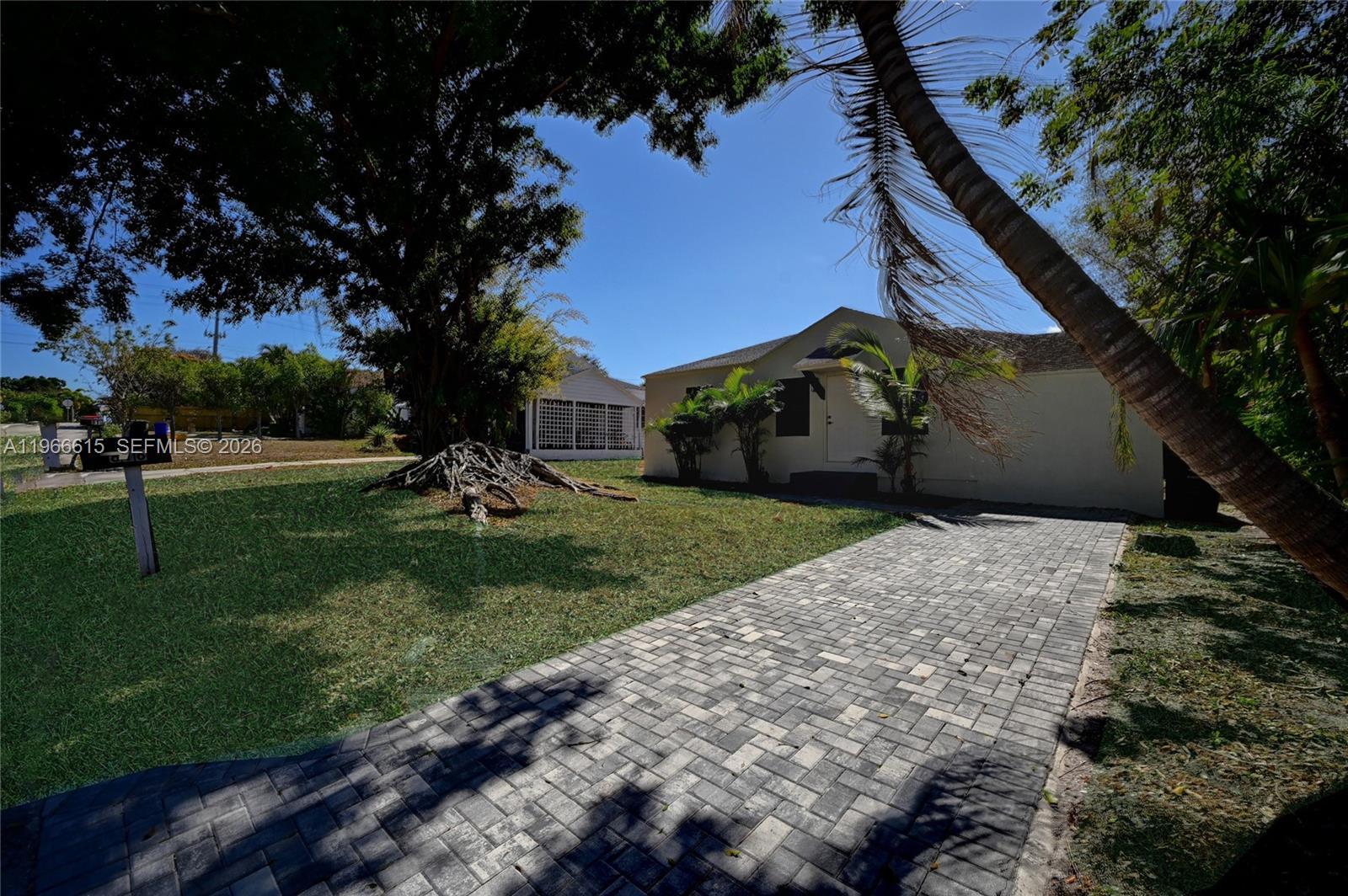 Homes for sale in West Palm Beach, FL | 816 Tuscaloosa St, West Palm Beach, FL 33405 | MLS# A11966615