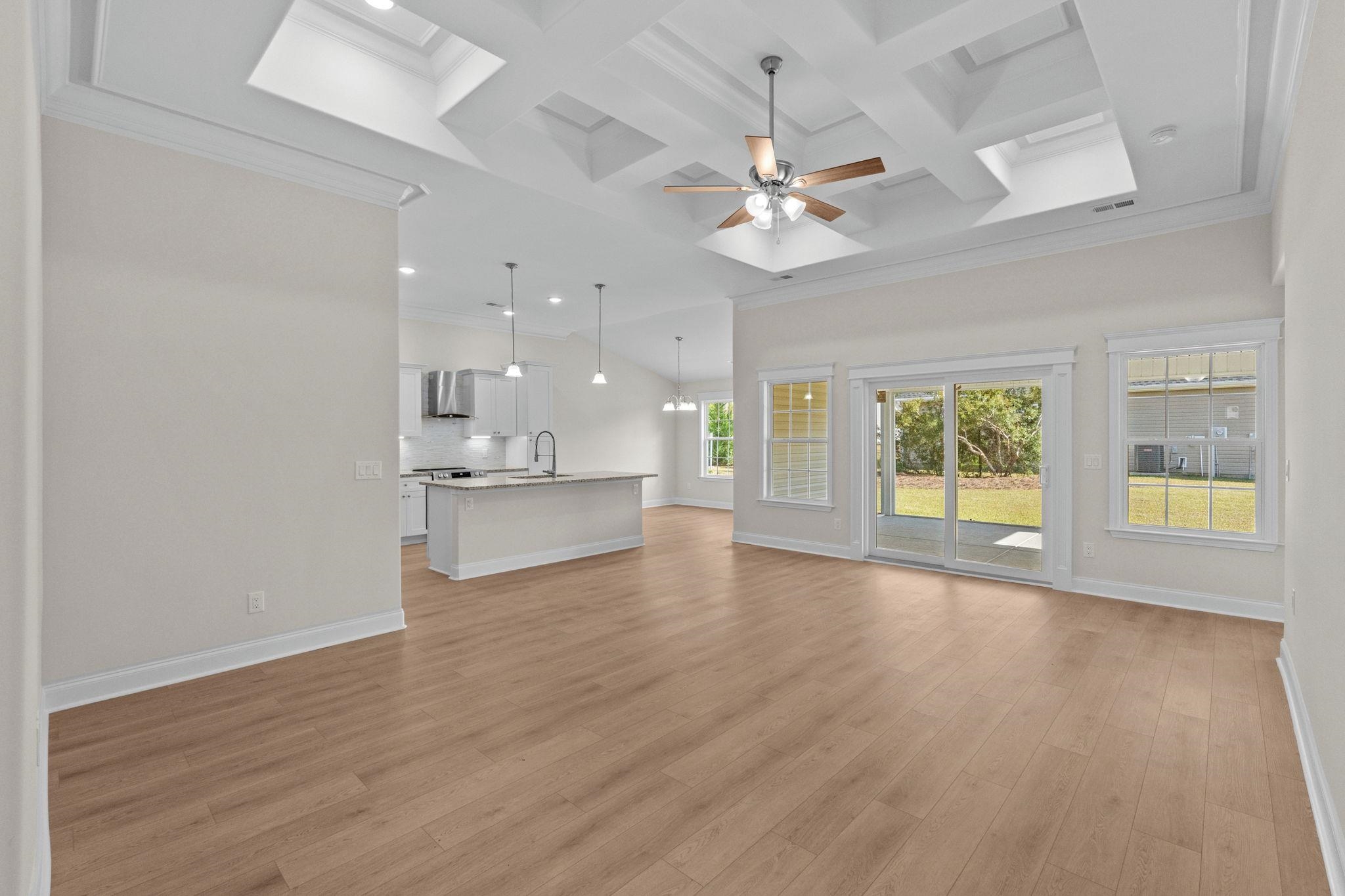 2604219 | Photo 6