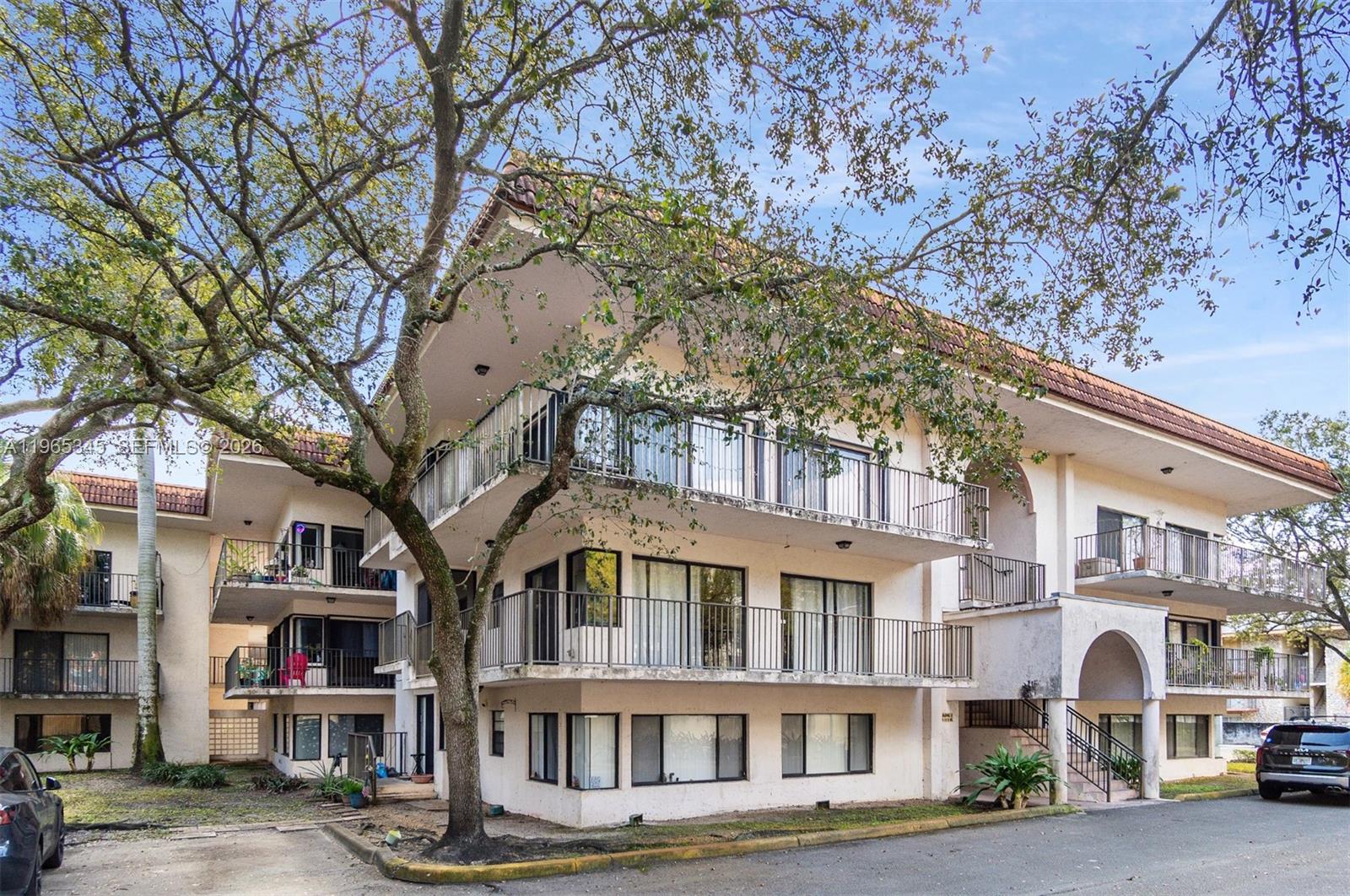 Jasmine Lakes I Condo