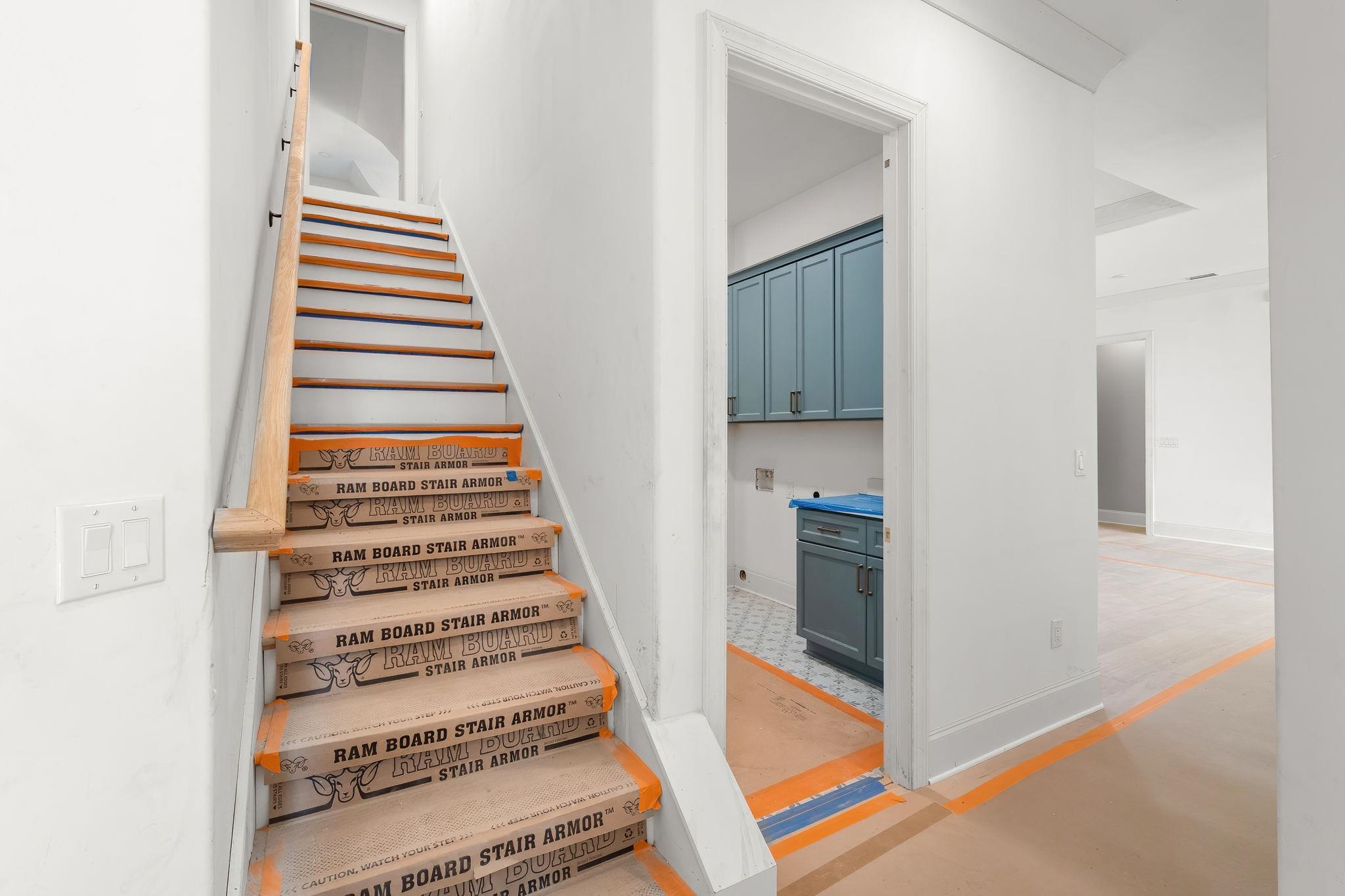 2604312 | Photo 27