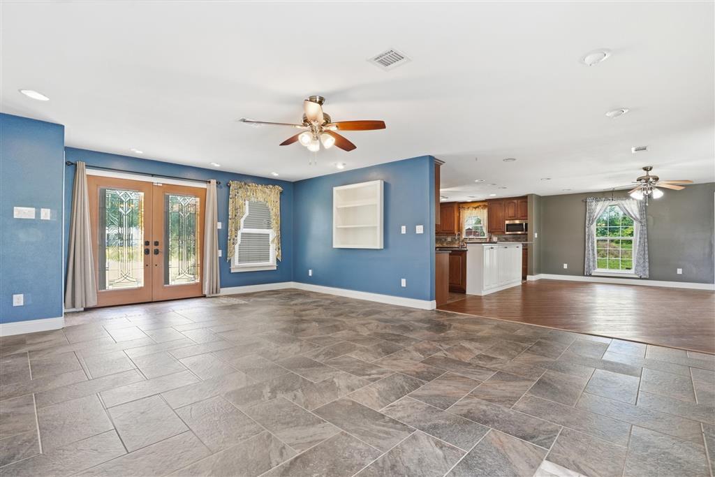 1080 Pecan Avenue — photo 4