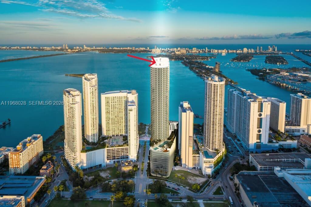 Aria On The Bay Condo